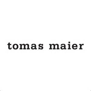 logo Tomas Maier
