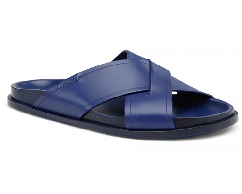 Sandalo blu Flat con doppia fascia incrociata con logo Fendi e una doppia riga sottile impressa a caldo