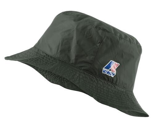 Cappello verde modello pescatore antipioggia, impermeabile ed impacchettabile con logo stampato